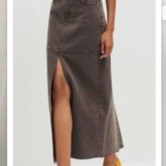 Reformation Tazz Maxi Denim Skirt in Brown 🤎 - Picture 2 of 5